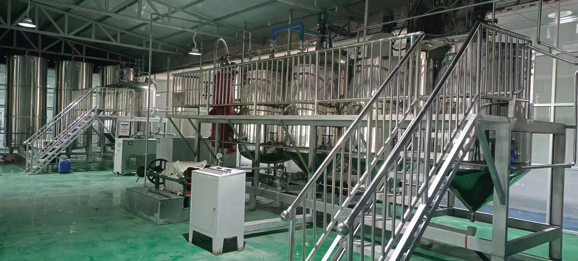 9.花生油精煉車間